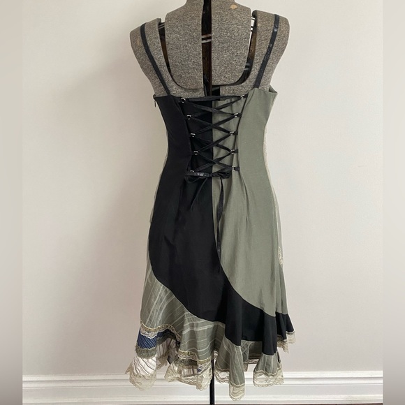 Vintage Dress by French designer - Picture 4 of 5